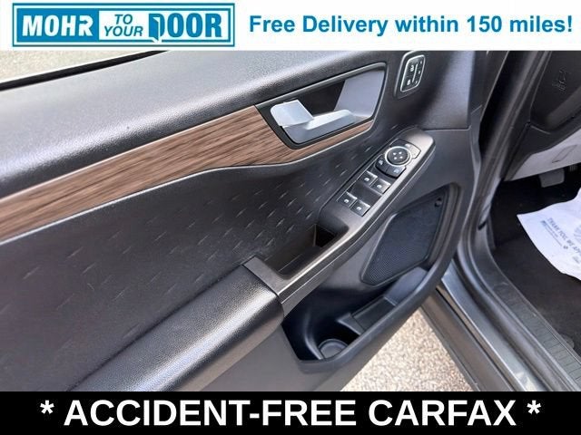 2020 Ford Escape Titanium Hybrid