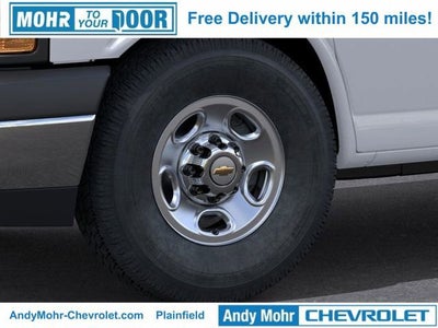 2025 Chevrolet Express Passenger 1LT