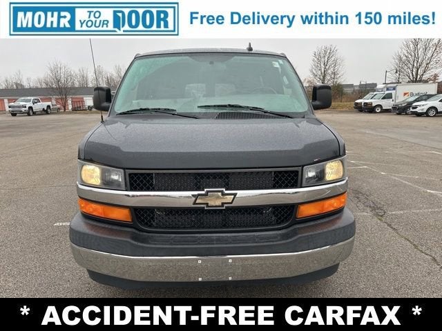 2017 Chevrolet Express Passenger 3500 LT