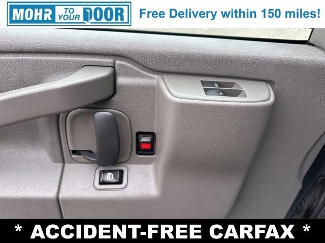 2017 Chevrolet Express Passenger 3500 LT