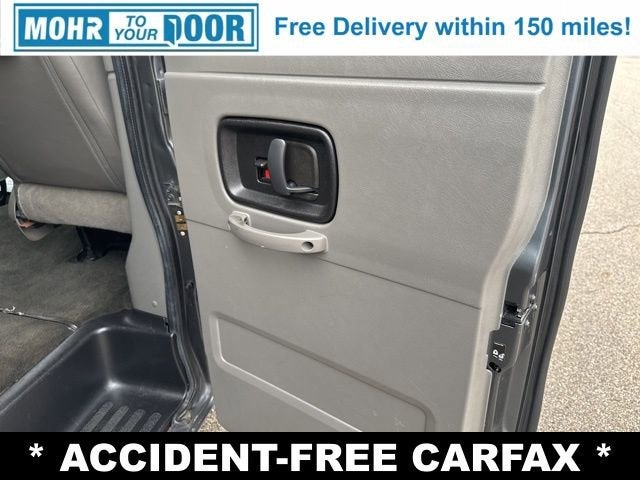 2017 Chevrolet Express Passenger 3500 LT