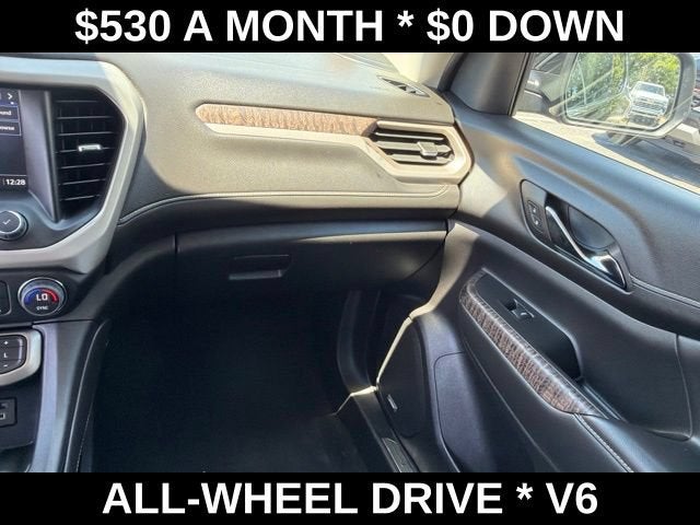 2023 GMC Acadia Denali