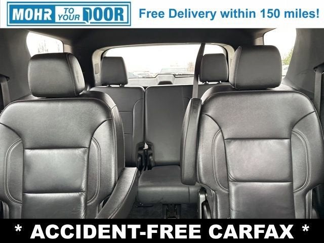 2022 Chevrolet Traverse LT Leather