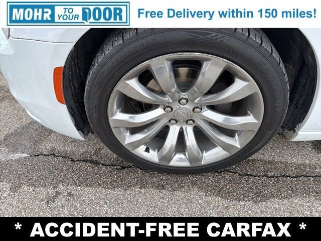 2018 Chrysler 300 Limited