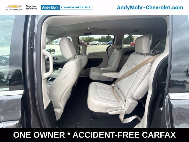2018 Chrysler Pacifica Touring L