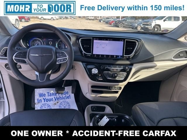 2024 Chrysler Pacifica Touring L