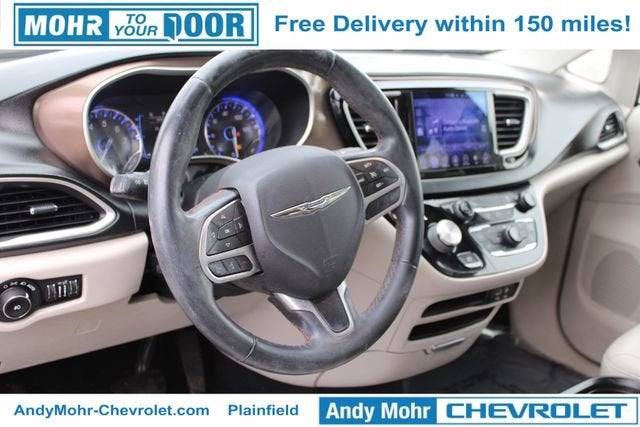 2017 Chrysler Pacifica Touring-L