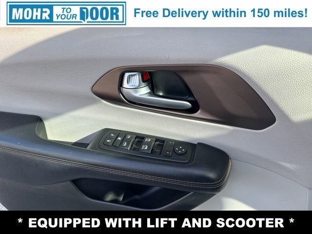 2017 Chrysler Pacifica Touring-L