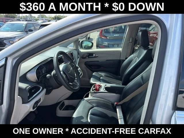 2023 Chrysler Pacifica Touring L