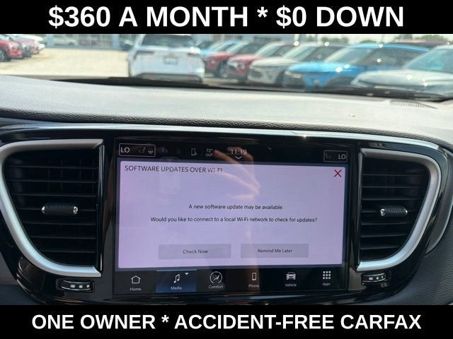 2023 Chrysler Pacifica Touring L