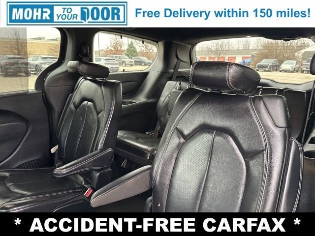 2022 Chrysler Pacifica Touring L