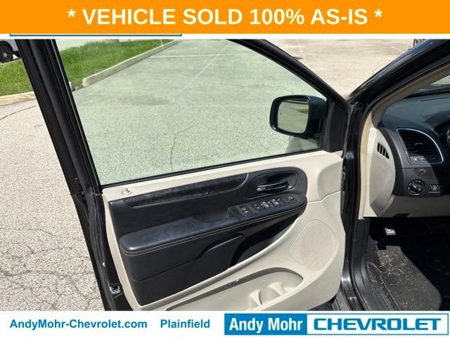 2014 Chrysler Town & Country Touring-L