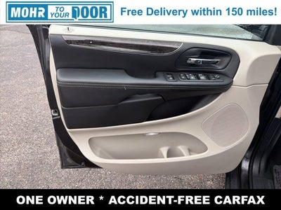 2016 Chrysler Town & Country Touring-L Anniversary Edition