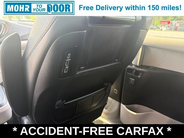 2017 Chrysler Pacifica Touring-L Plus