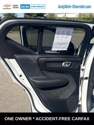 2019 Volvo XC40 Momentum