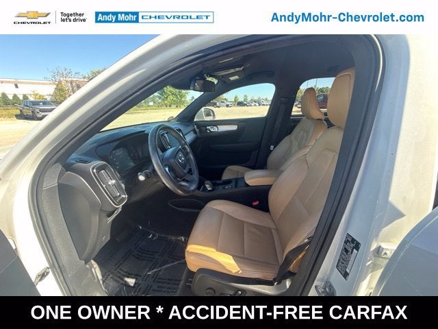 2019 Volvo XC40 Momentum