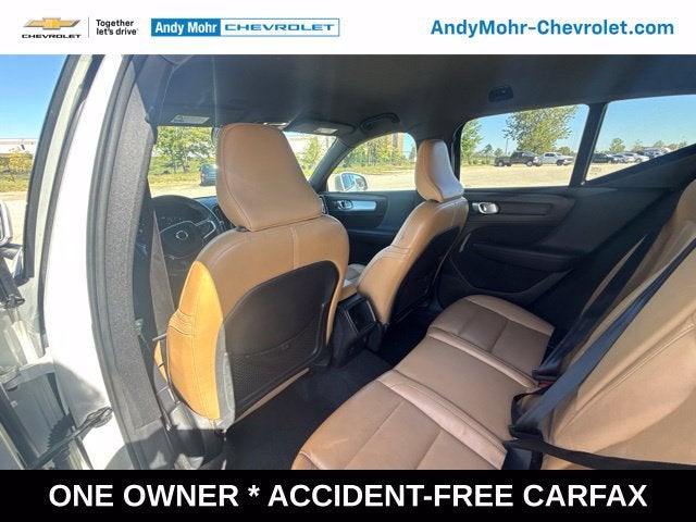 2019 Volvo XC40 Momentum