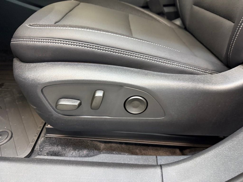 2025 Chevrolet Blazer EV LT - Photo 25