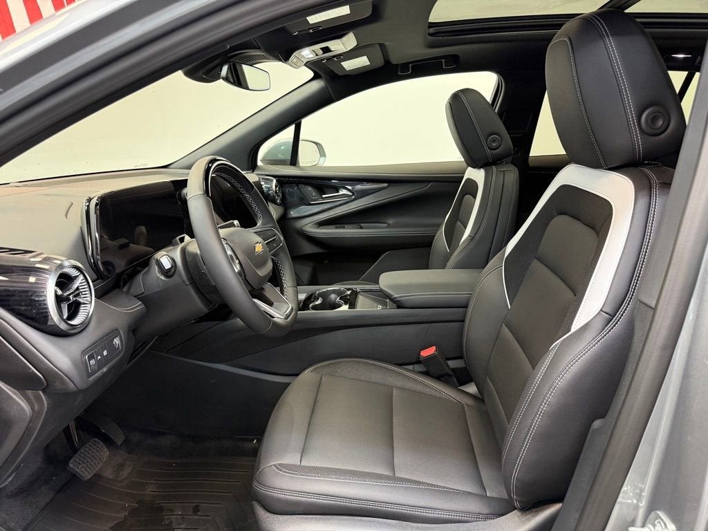 2025 Chevrolet Blazer EV LT - Photo 26